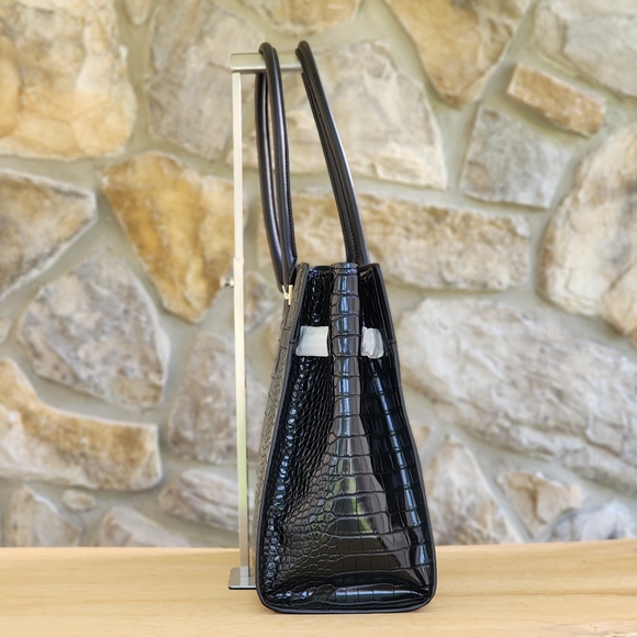 Michael Kors Hamilton Extra Large Black Tote - Picture 2 of 8